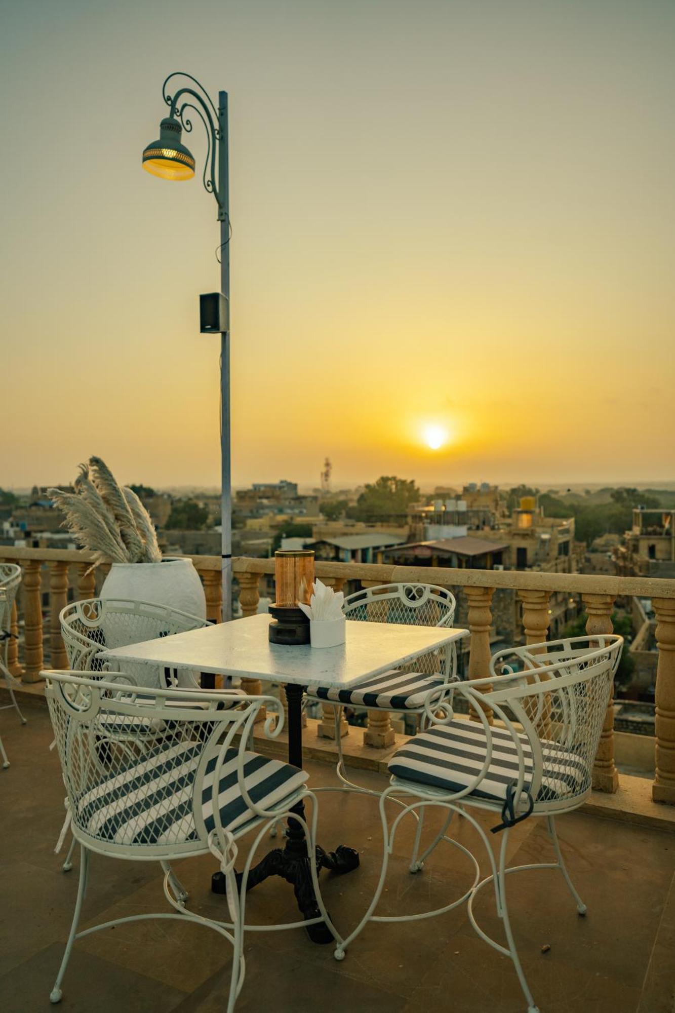 Fateh Villa A Luxury Boutique Hotel ジャイサルメール エクステリア 写真